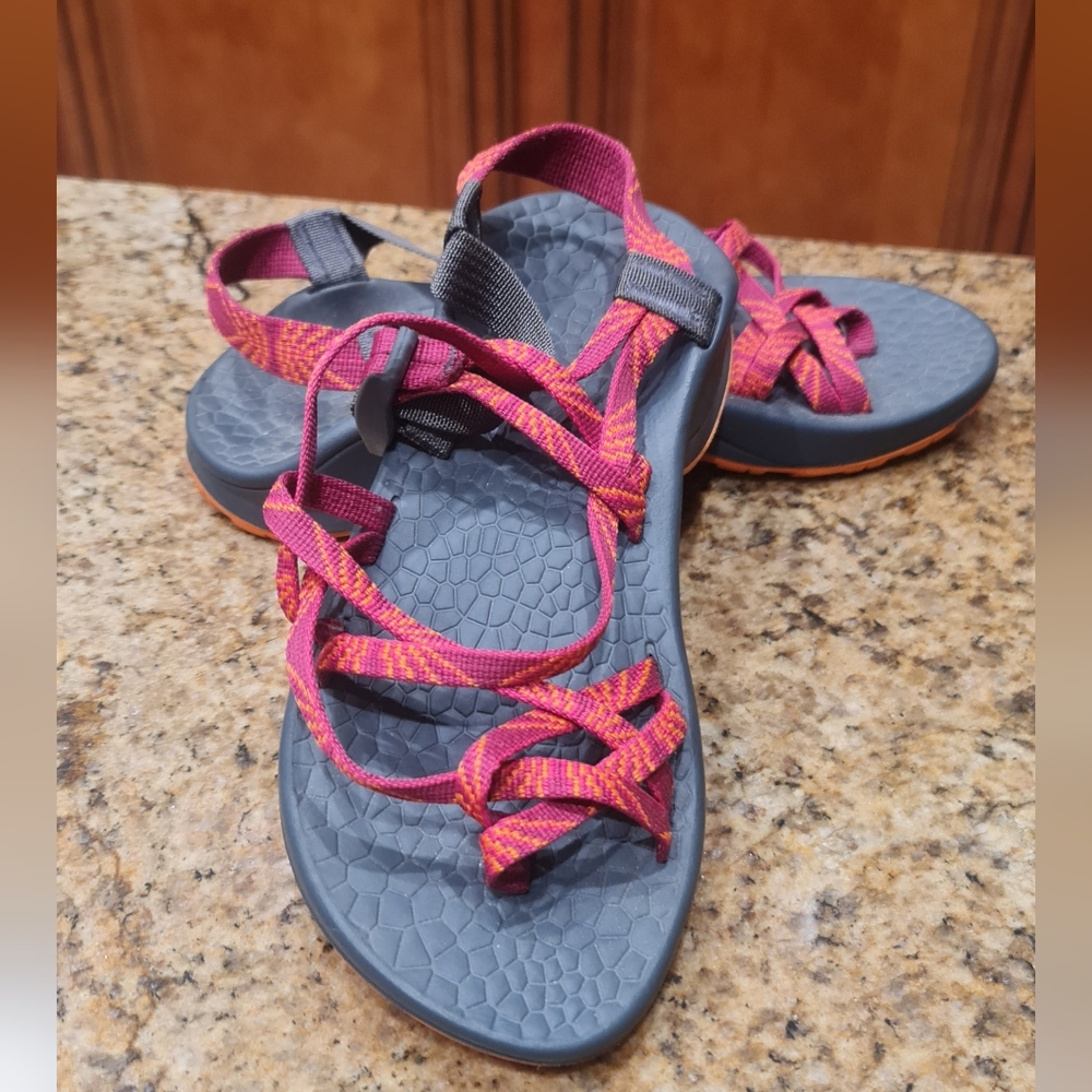 Chaco Pink, Orange & Gray Water Active Outdoor Sandals Adj Arch Support EUC